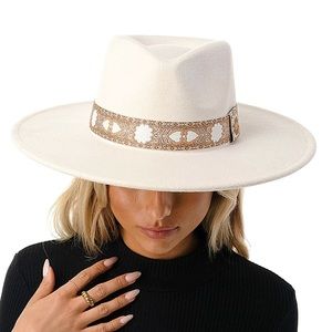 🤍 Marcus Adler Ivory White Felt Fedora Hat NWT